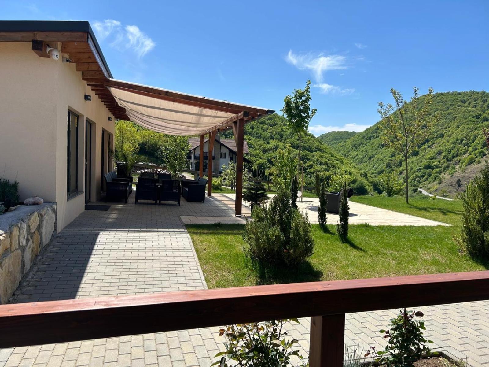 Home Resort Rs Moldovenesti Экстерьер фото