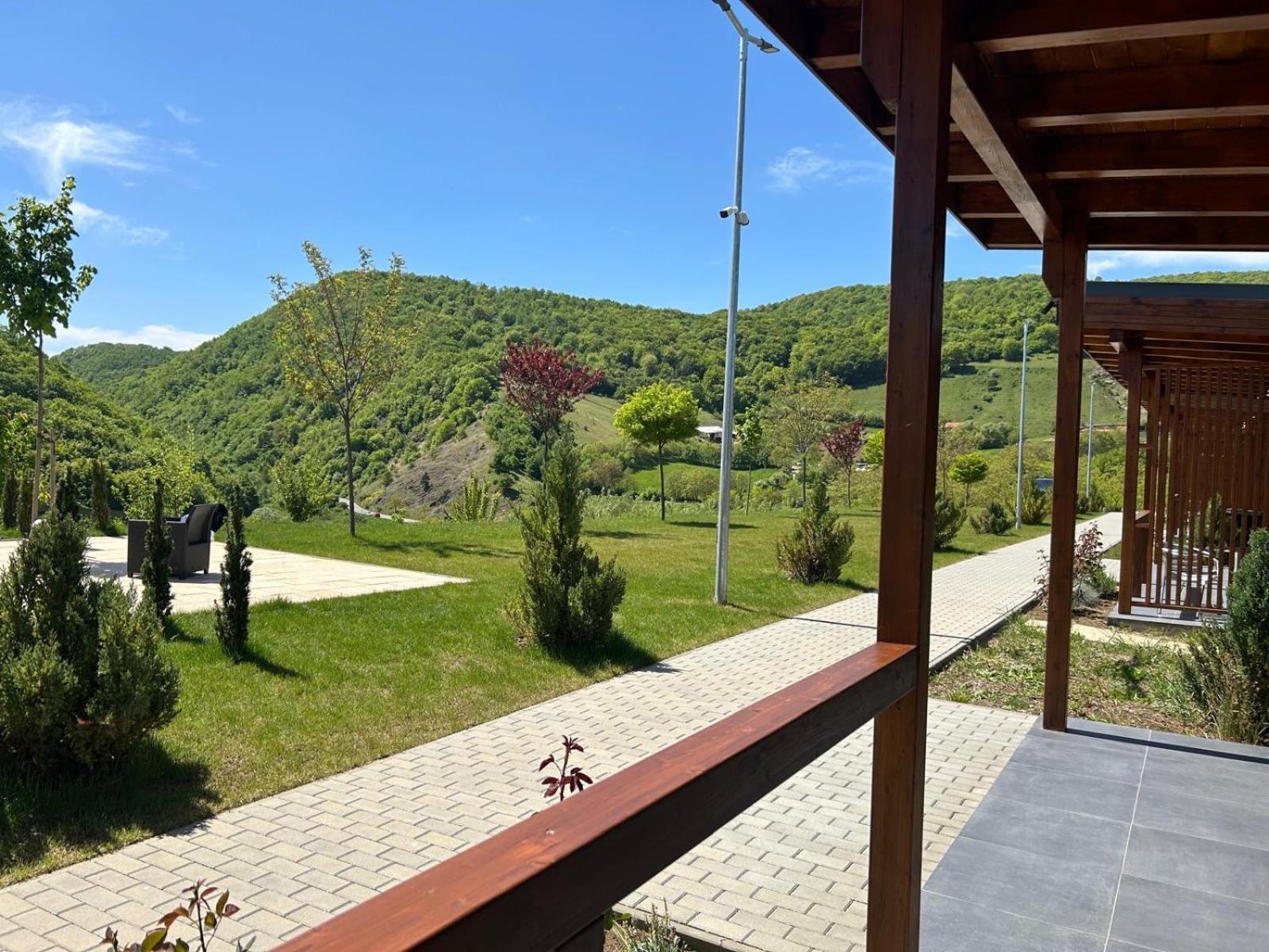 Home Resort Rs Moldovenesti Экстерьер фото