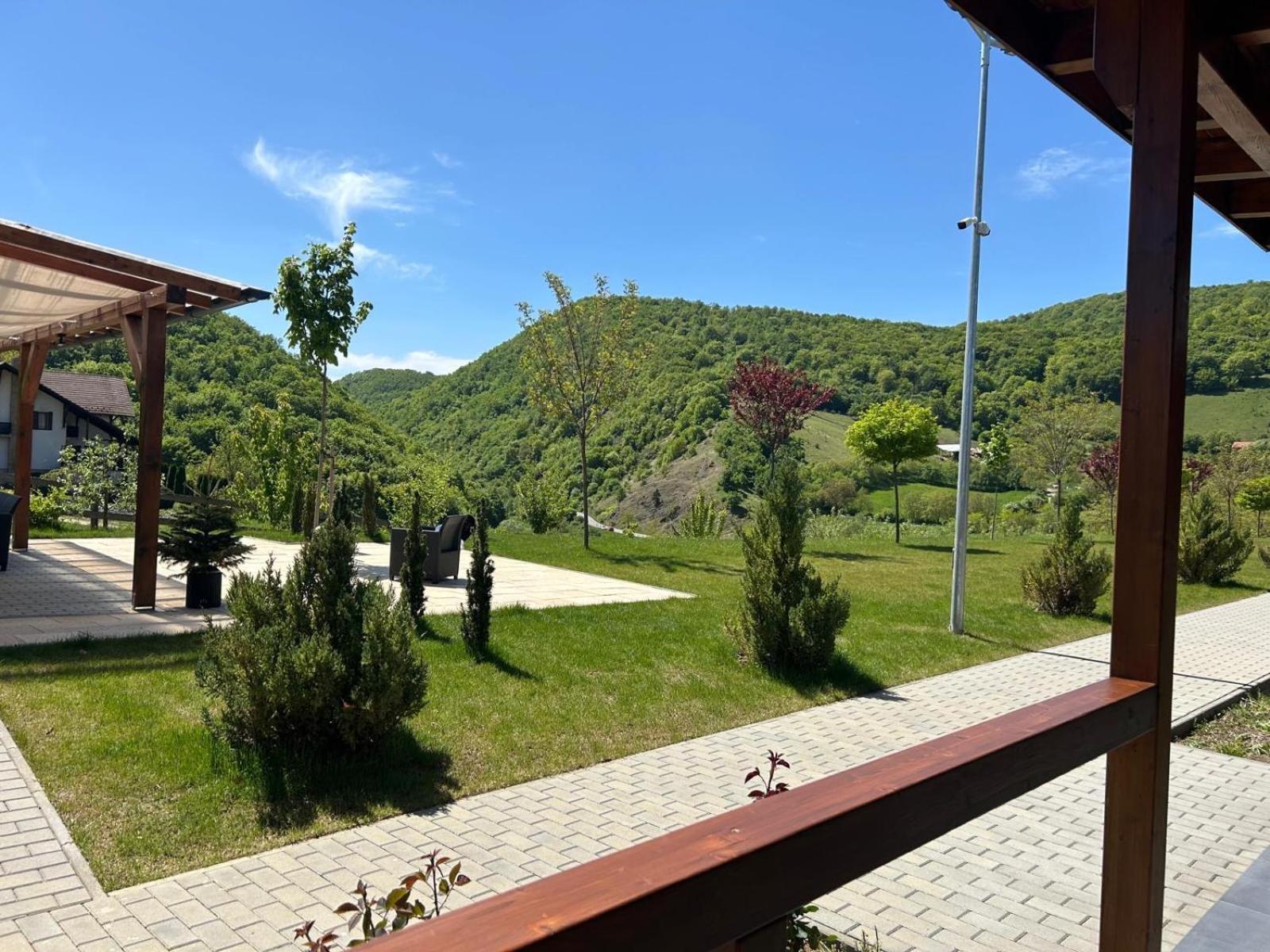 Home Resort Rs Moldovenesti Экстерьер фото